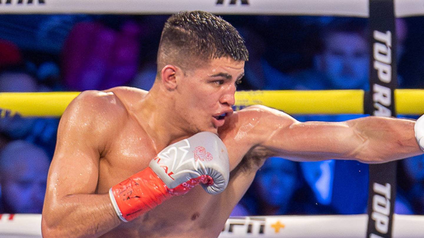 Xander Zayas vs Jaron „Boots” Ennis: Karta walk, godziny i transmisja na żywo
