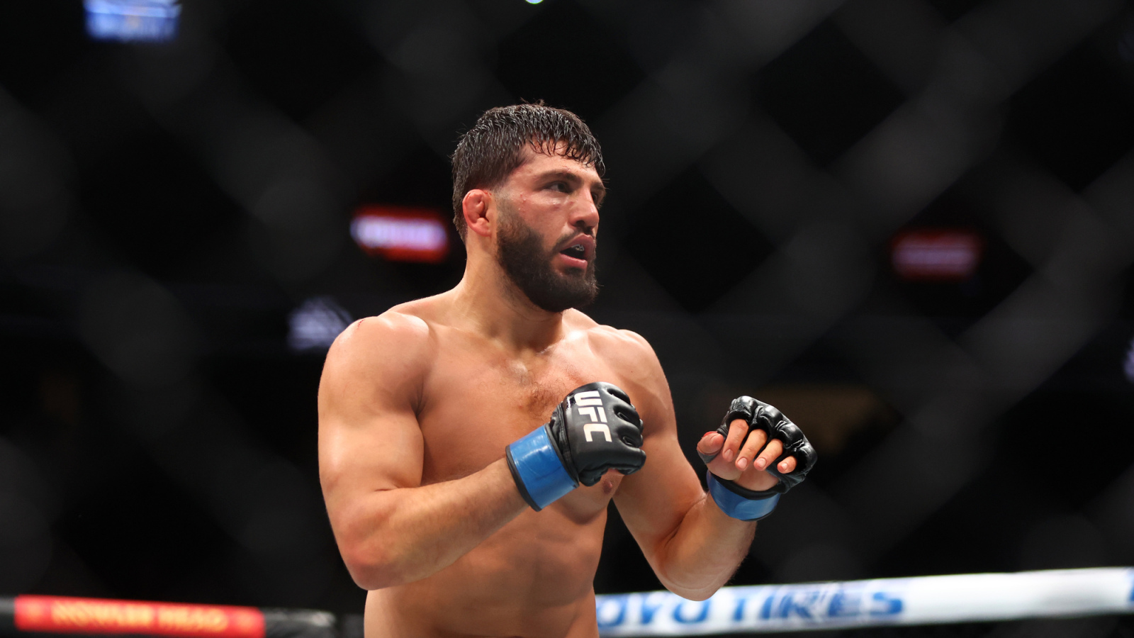 Arman Tsarukyan zmierzy się z legendą MMA w prestiżowym starciu grapplingowym