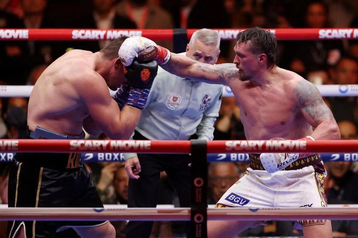 Oleksandr Usyk zrzeka się pasów mistrzowskich wagi ciężkiej