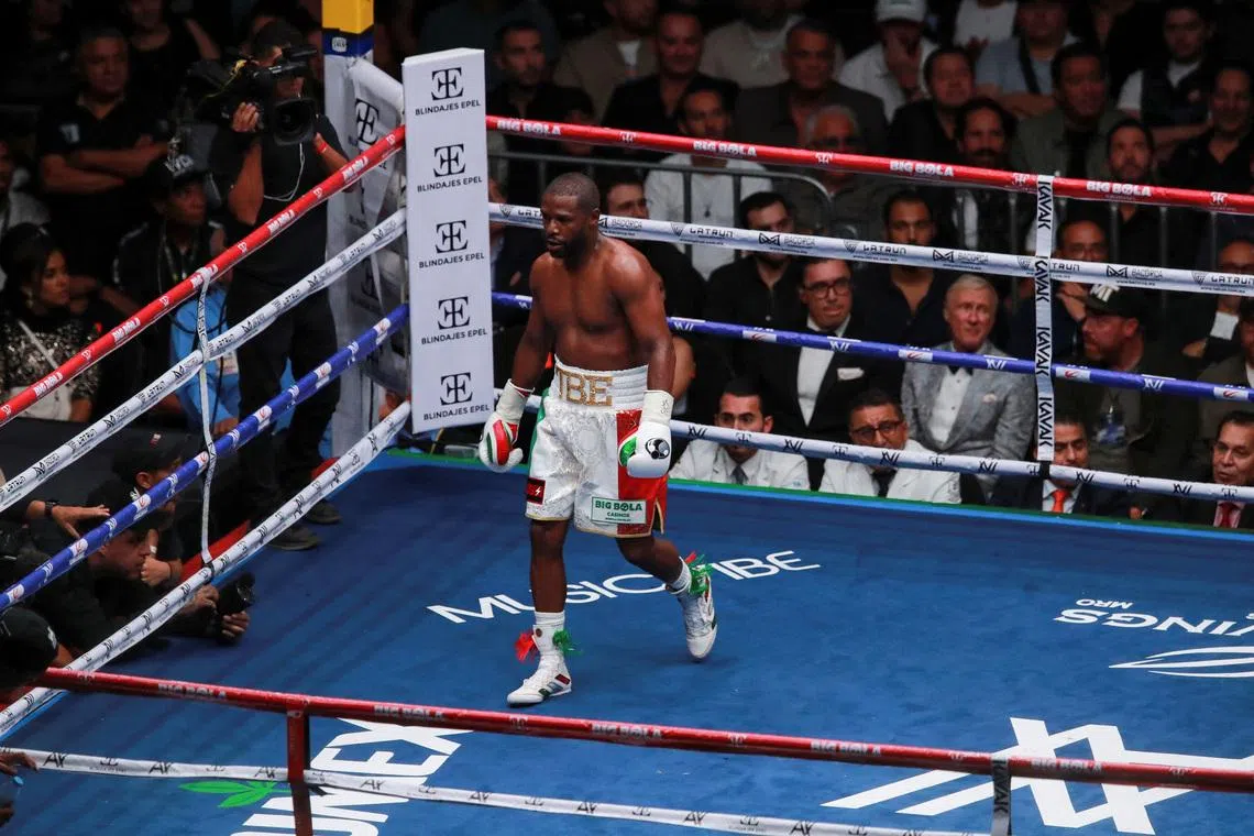 Mayweather ujawnia: rewanż z Pacquiao będzie walką pokazową