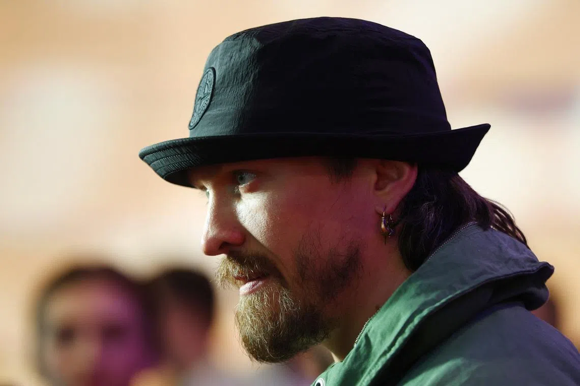 Boxing-Usyk has triple choice of trilogies, taunts 'Greedy Belly' Fury
