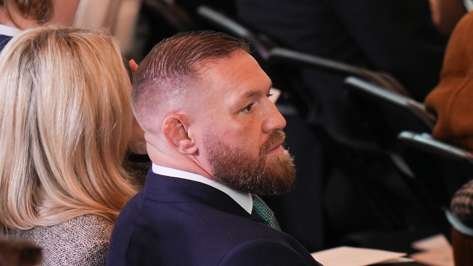 Conor McGregor powraca! Walka z Maxem Hollowayem ogłoszona jako main event UFC 329