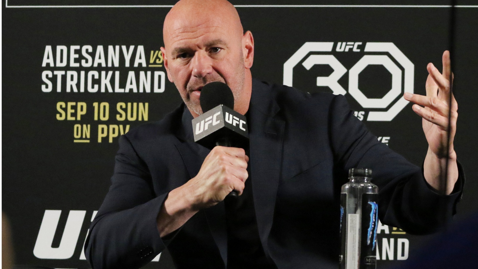 Dana White ogłasza pierwszą walkę o pas Zuffa Boxing: Jai Opetaia vs. Brandon Glanton