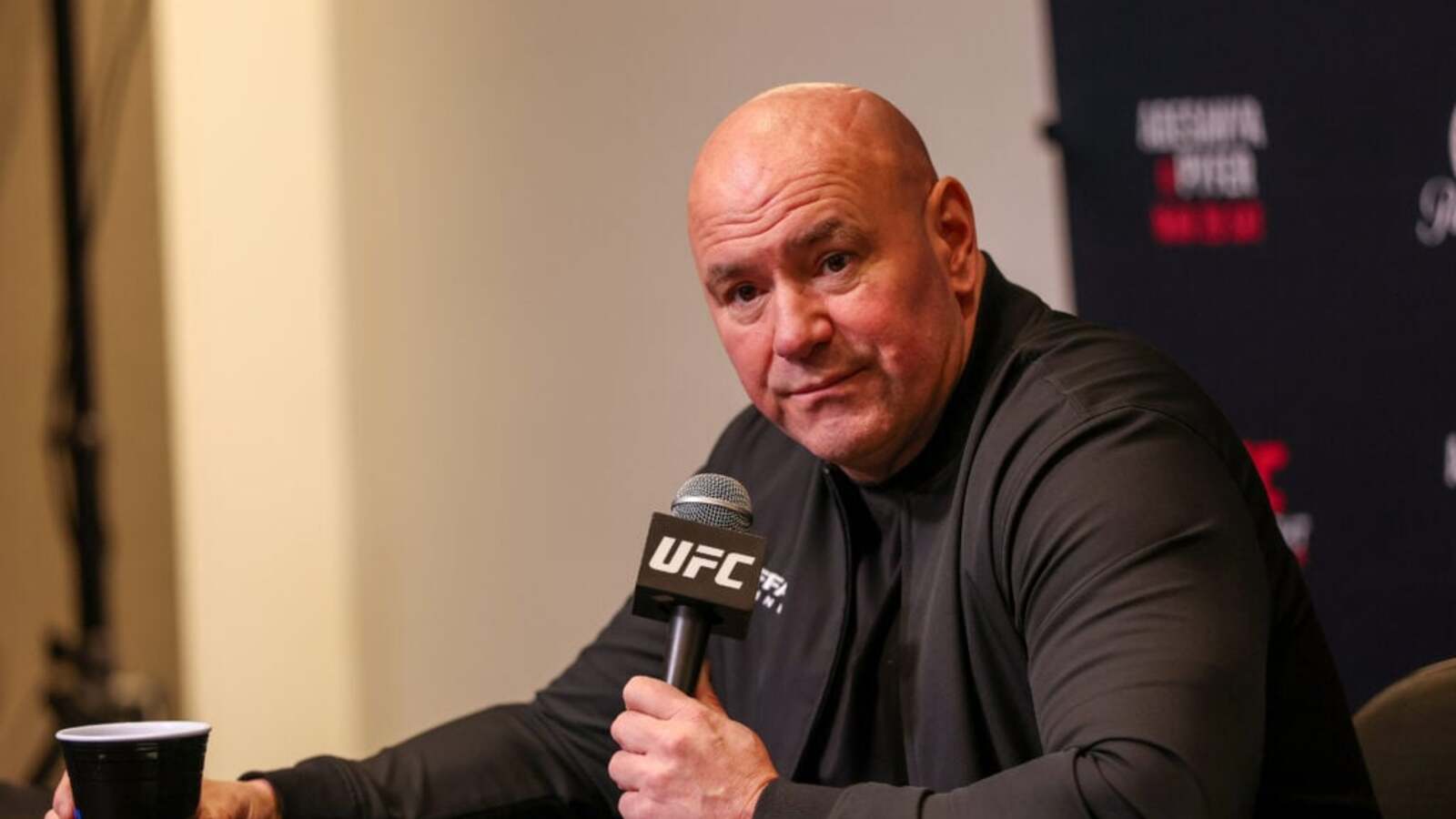 Dana White zakłada się o 25 000 dolarów, że walka Johnny'ego Manziela się nie odbędzie