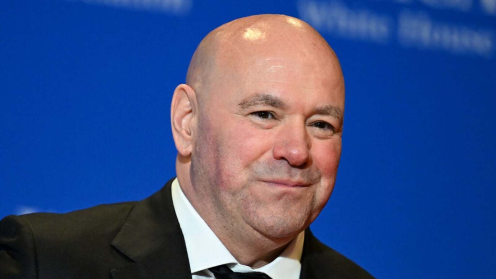 Dana White gości galę Adina Rossa w UFC Apex: Gwiazdy NFL w ringu bokserskim