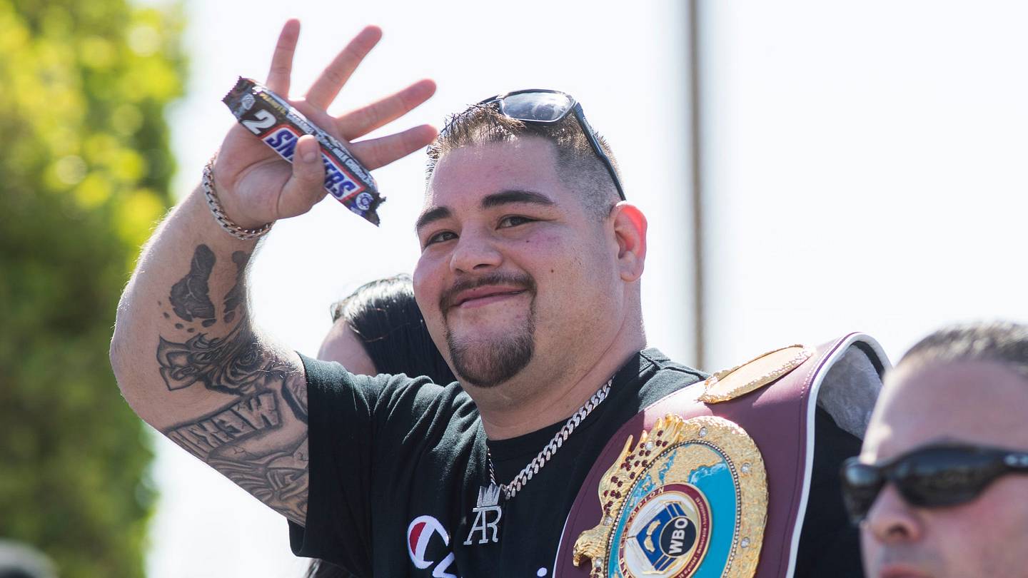 Andy Ruiz Jr. podpisuje kontrakt z Matchroom Boxing przed planowanym powrotem