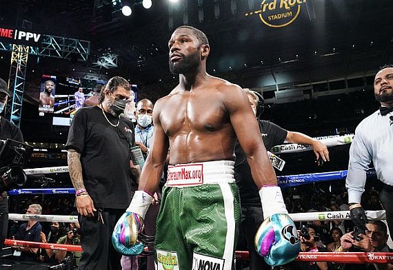 Floyd Mayweather pozywa Showtime Sports na 340 milionów dolarów