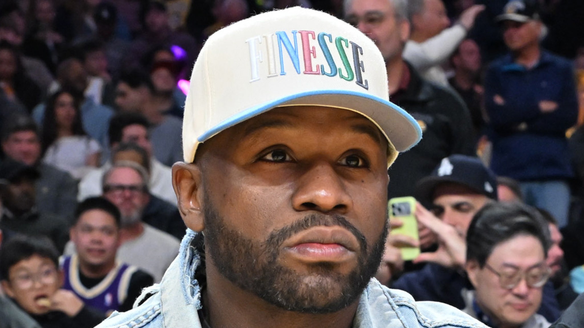 Floyd Mayweather pozwany na miliony dolarów. Chodzi o walki z Tysonem i Pacquiao