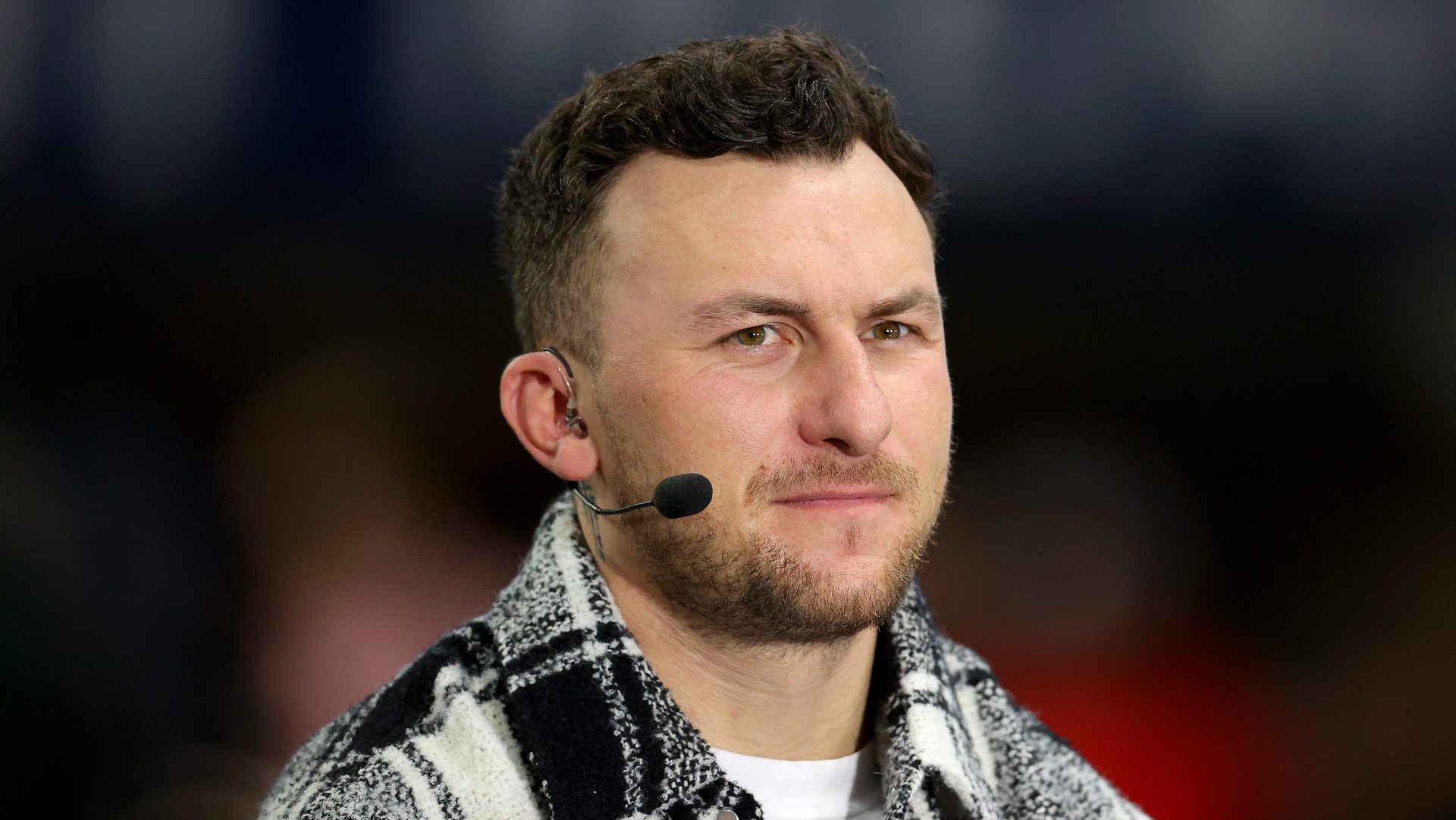 Były rozgrywający Browns Johnny Manziel wygrywa debiut w MMA