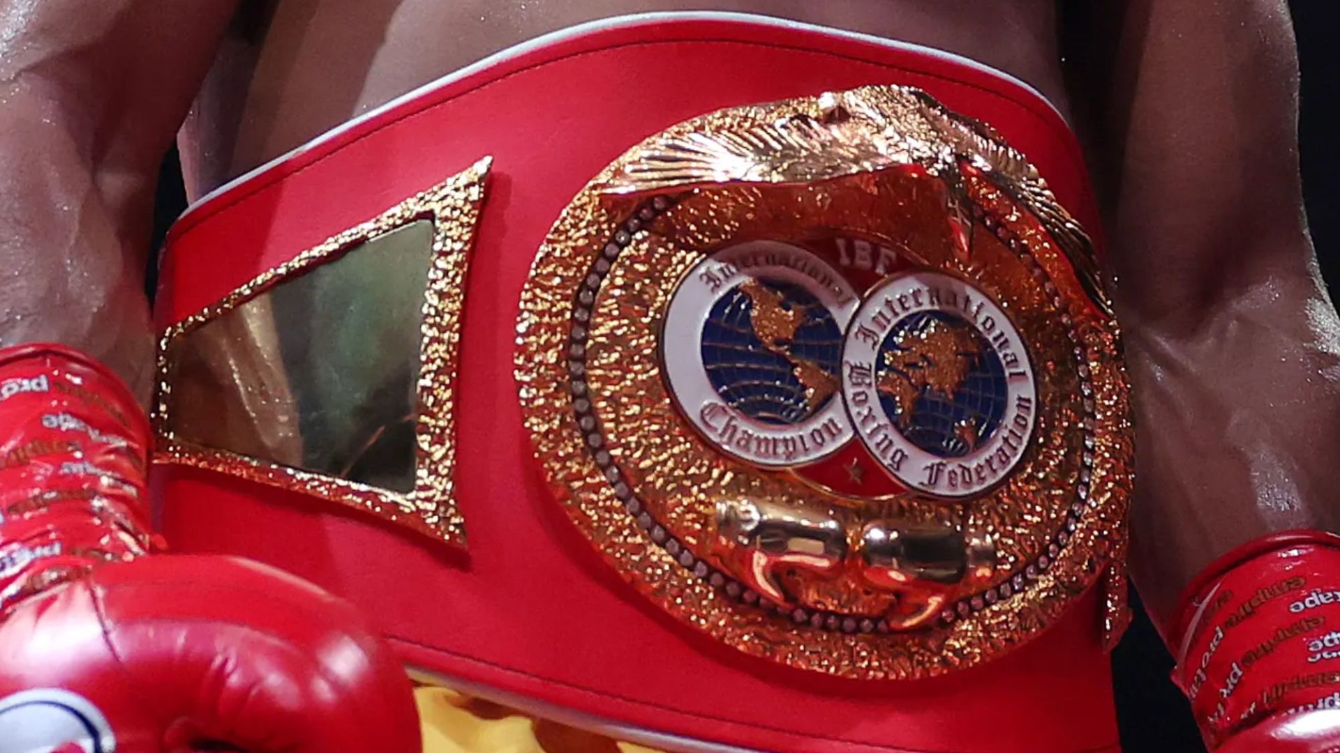 Harlem Eubank porzucił piłkę nożną, by zostać mistrzem boksu jak sławny wujek