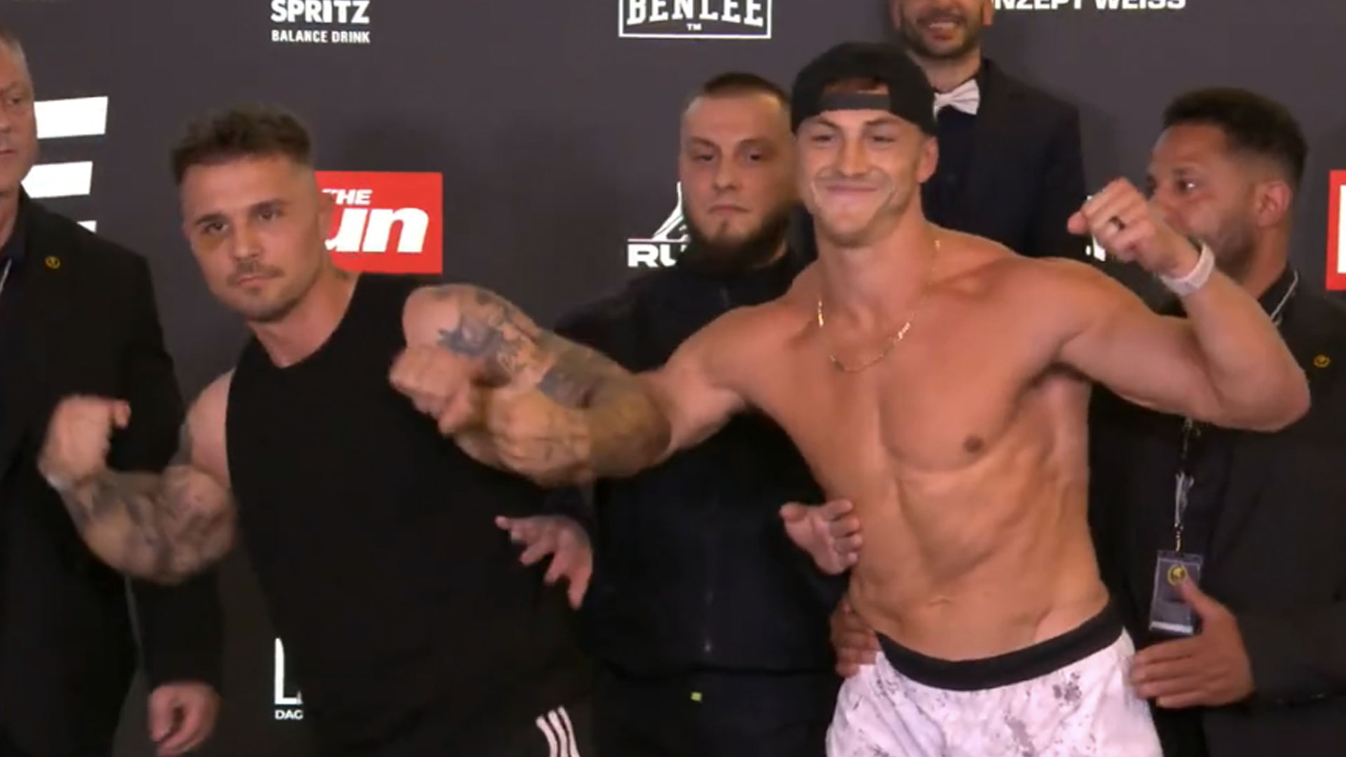 Gorąco na ważeniu Fame Fighting vs Misfits Boxing: Josh Brueckner i Tobias Pietrek prawie się pobili