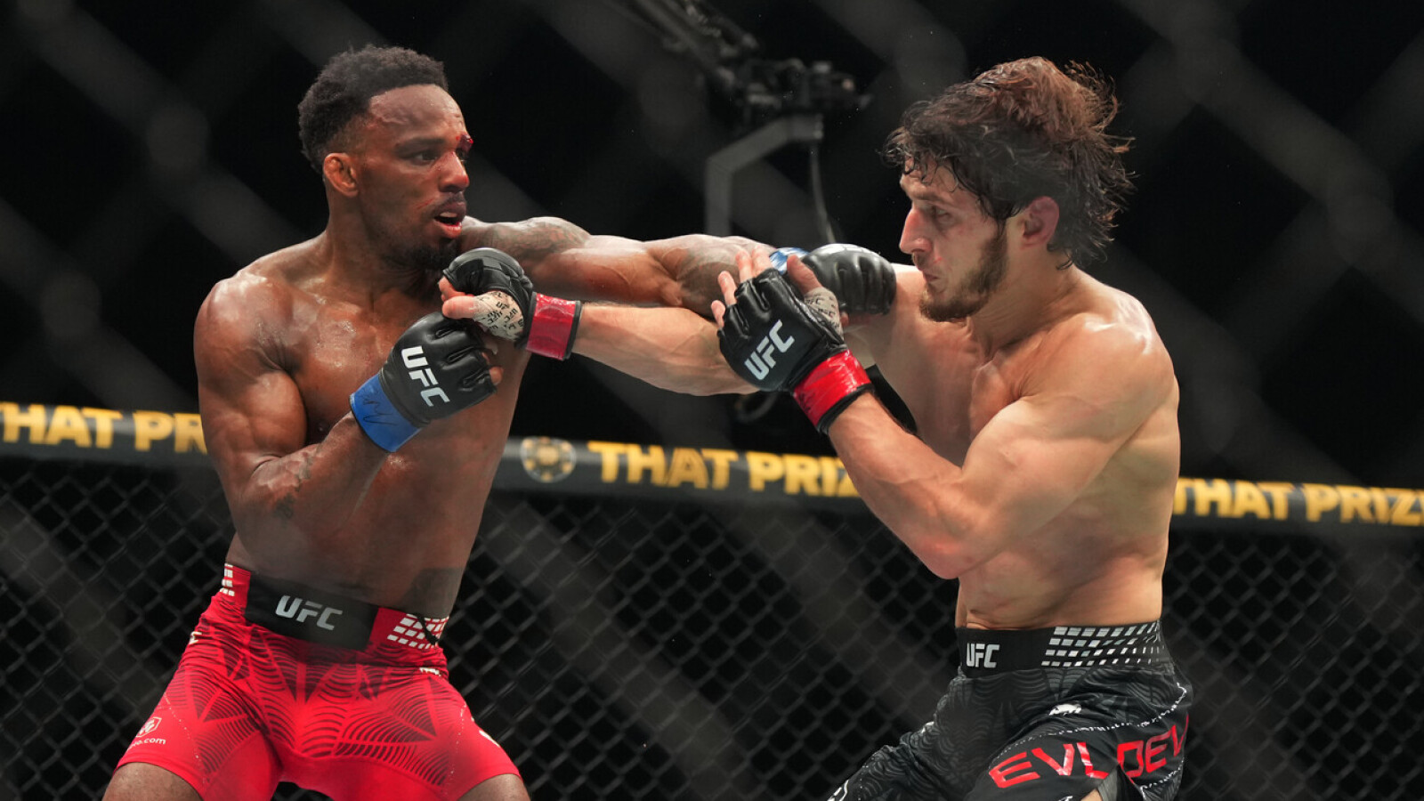 Lerone Murphy ujawnia poważną kontuzję odniesioną podczas porażki z Movsarem Evloevem na UFC London