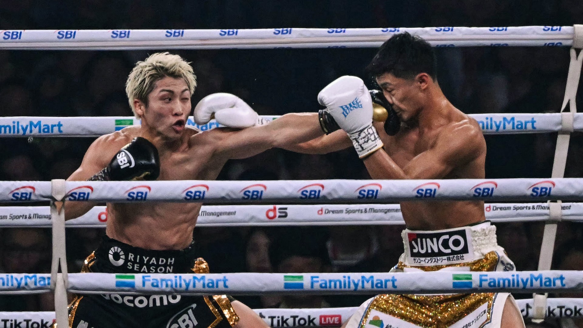 Naoya Inoue pokonuje Junto Nakataniego w krwawej wojnie w Tokyo Dome