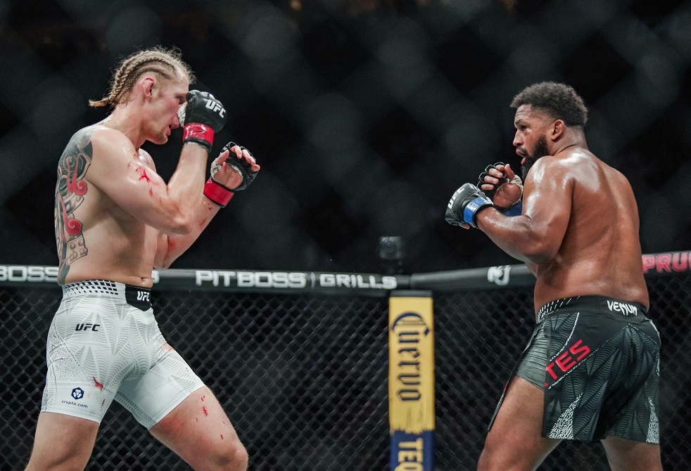 Alexander Volkov dominuje w Newark. „Drago” pokonał Waldo Cortes-Acostę