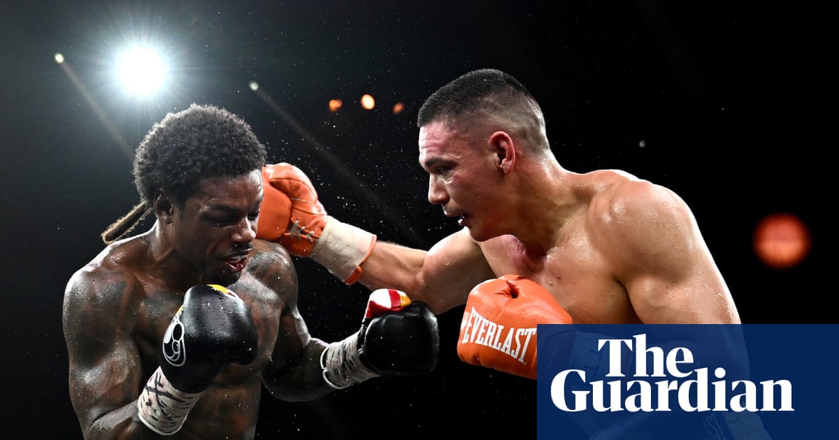 Tim Tszyu pokonuje Errola Spence’a Jr w 12-rundowym epickim boju