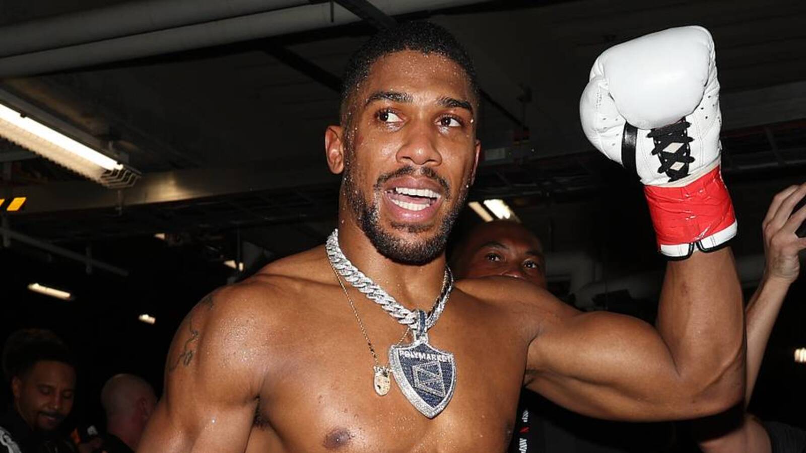 Turki Alalshikh proponuje nietypową godzinę wyjścia do ringu dla walki Fury vs. Joshua