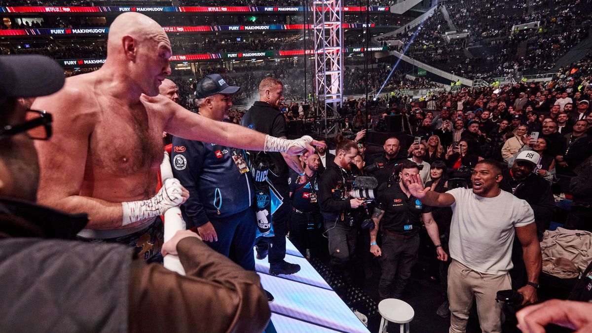 Tyson Fury w swoim żywiole wzywając Anthony'ego Joshui – oto dlaczego AJ odmówił konfrontacji