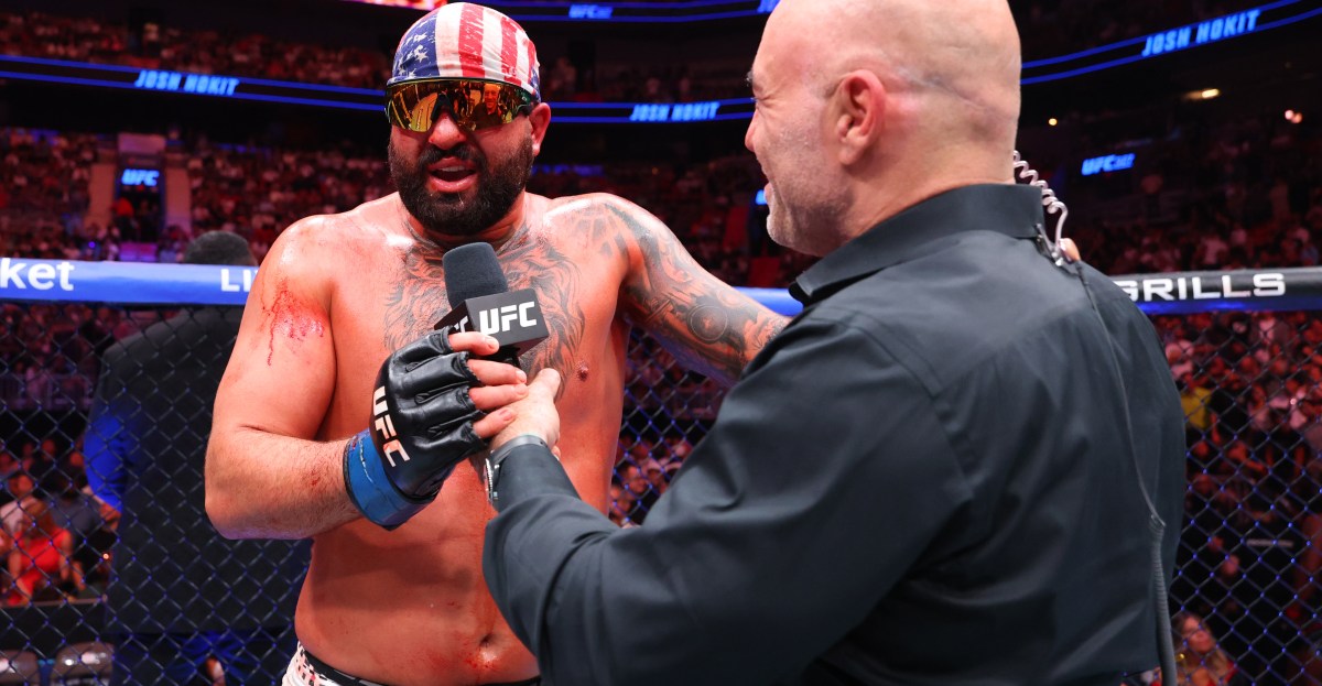Carlos Ulberg mistrzem UFC po szalonym nokaucie na jedną nogę. Reakcje po UFC 327