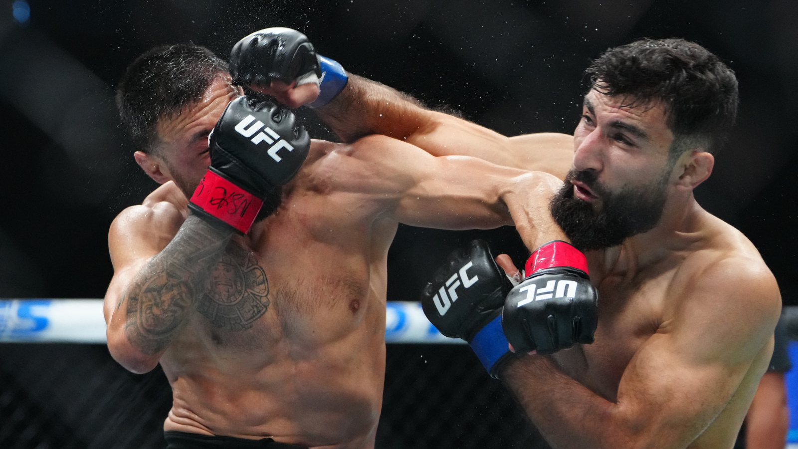 Niepokonany zawodnik UFC 329 ogłasza, że jest wolnym agentem po walce z Joe Roganem