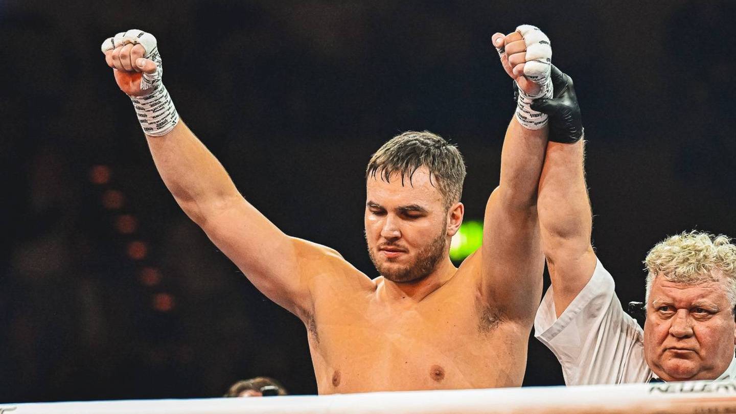 Viktor Jurk, sparingpartner Usyka, nokautuje jednym ciosem. Niemiecki prospekt wagi ciężkiej rośnie w siłę