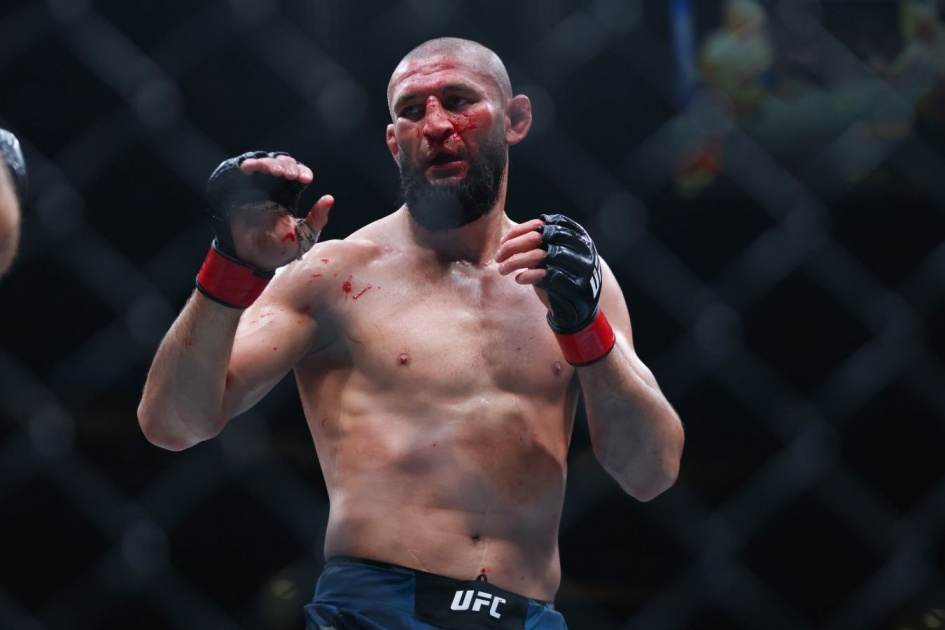 „W MMA trzeba wszystko mieszać”. Były mistrz UFC wskazał błędy Chimaeva w walce ze Stricklandem