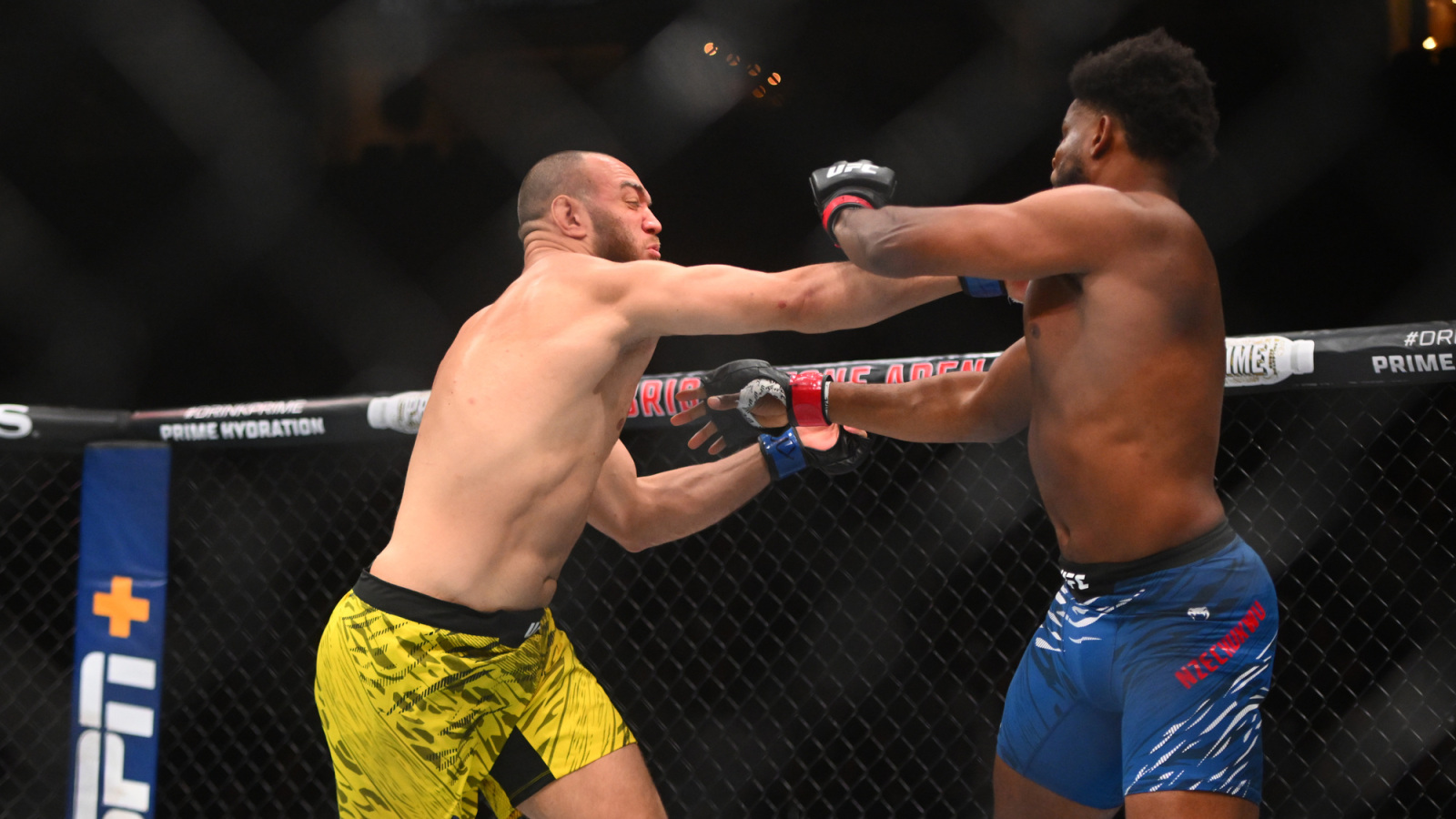 Valter Walker: Shara Magomedov wyrywał włosy podczas sparingów
