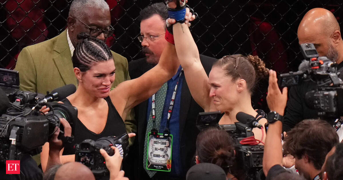 WATCH: Ronda Rousey and Gina Carano share emotional hug as they fight back tears inside cage after MMA return; check viral video
